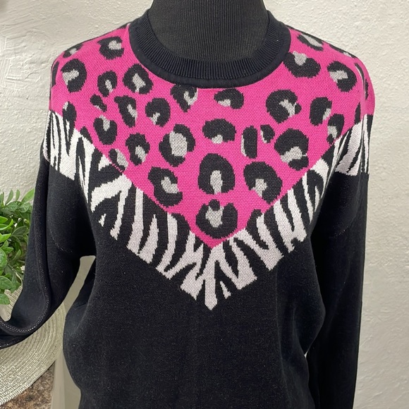 Animal Print Chevron Sweater size XS - Picture 3 of 9